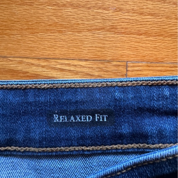 Judy Blue Dark Wash relaxed fit high rise Jeans - Picture 7 of 8